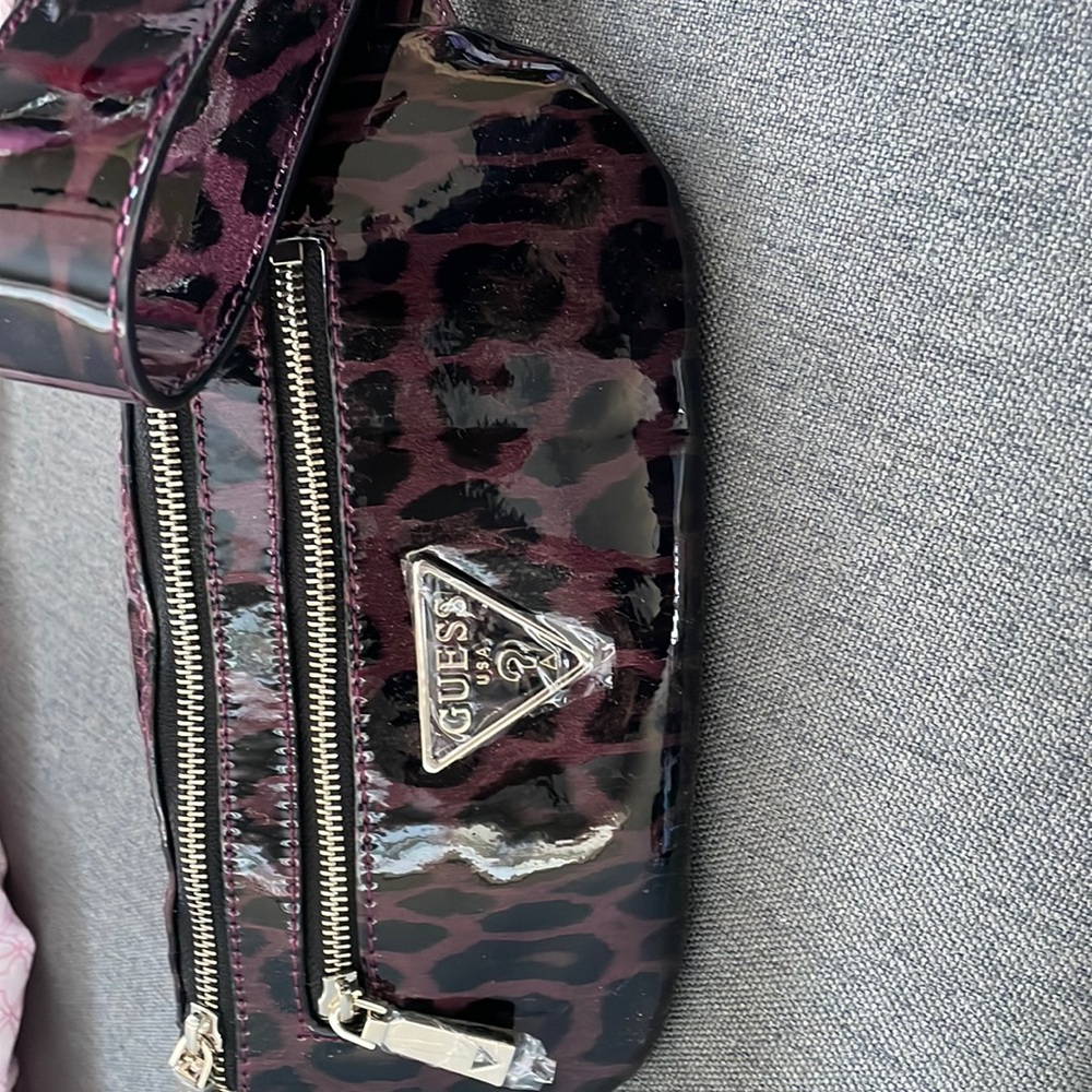 GUESS FANNY PAK